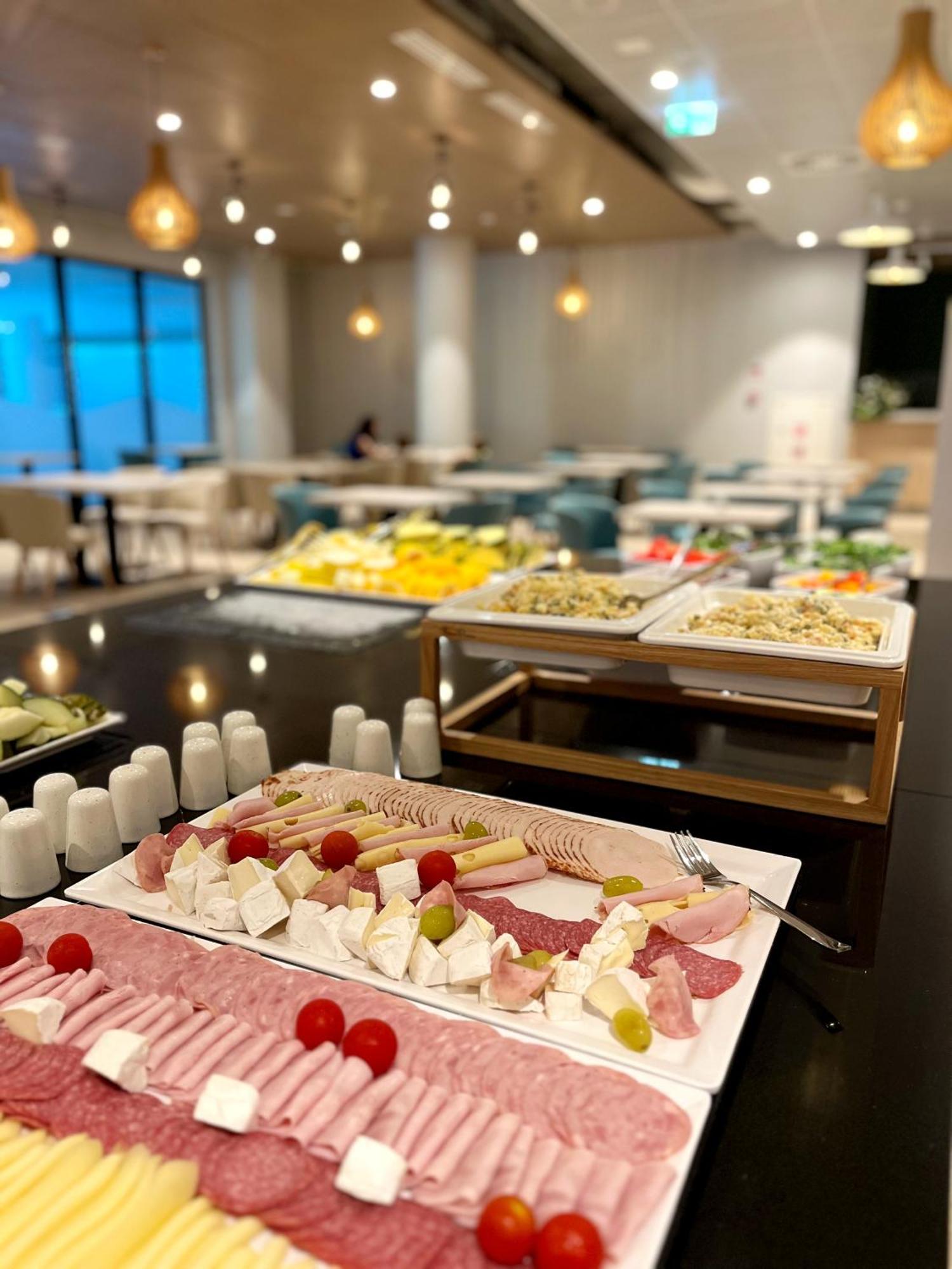 Spark By Hilton Pobierowo Ngoại thất bức ảnh